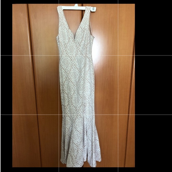 Dresses & Skirts - NEW Long white lace dress